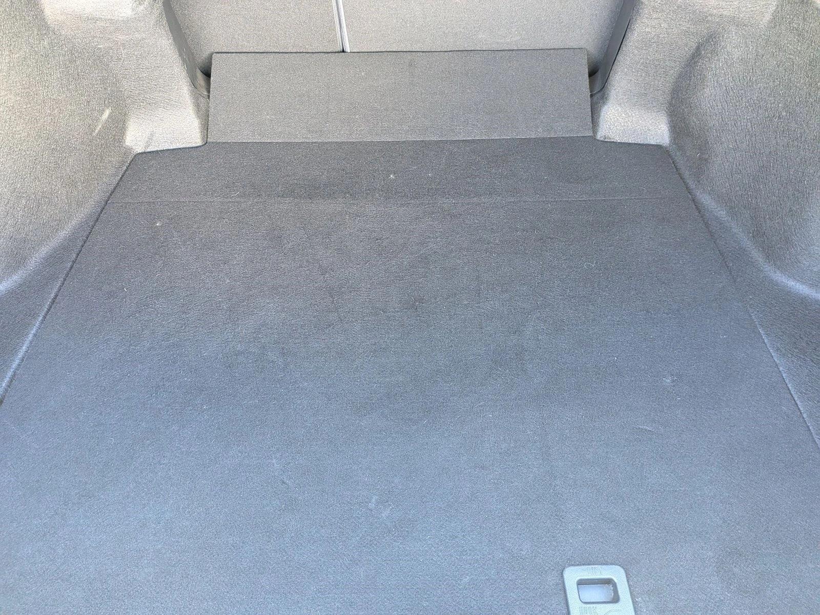 2023 Toyota Camry SE photo 6