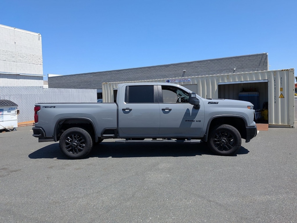 Used 2025 Chevrolet Silverado 2500 HD Custom Truck Crew Cab