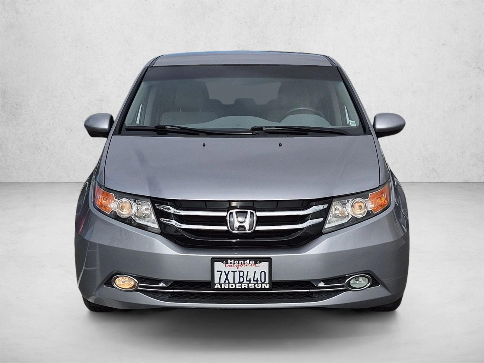 Used 2016 Honda Odyssey SE Van Passenger Van