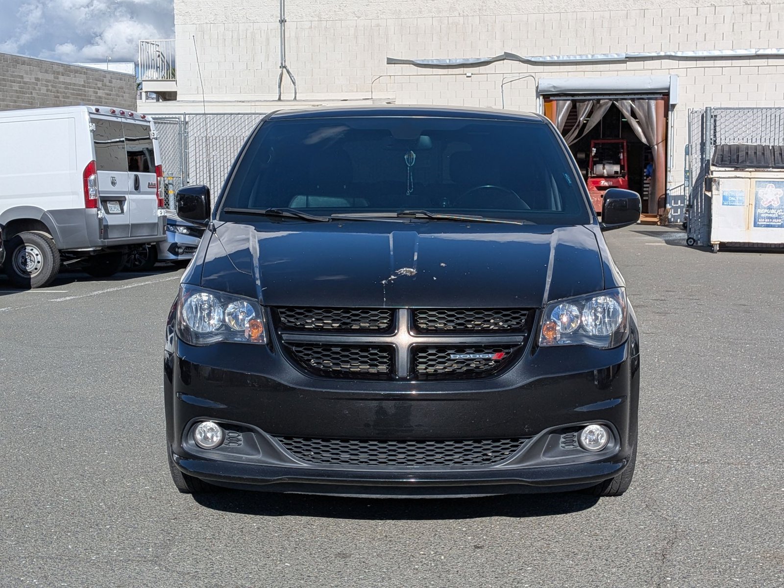 2020 Dodge Grand Caravan GT photo 2