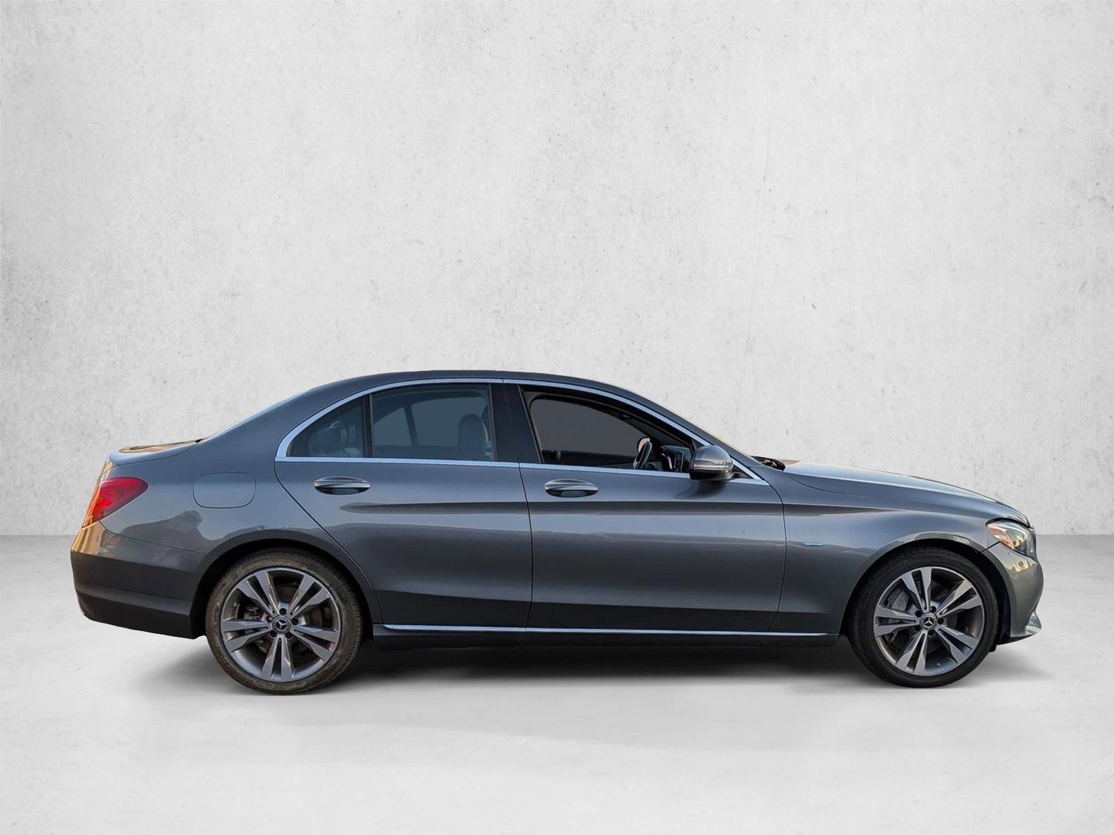 2018 Mercedes Benz C 350e Sedan photo 4