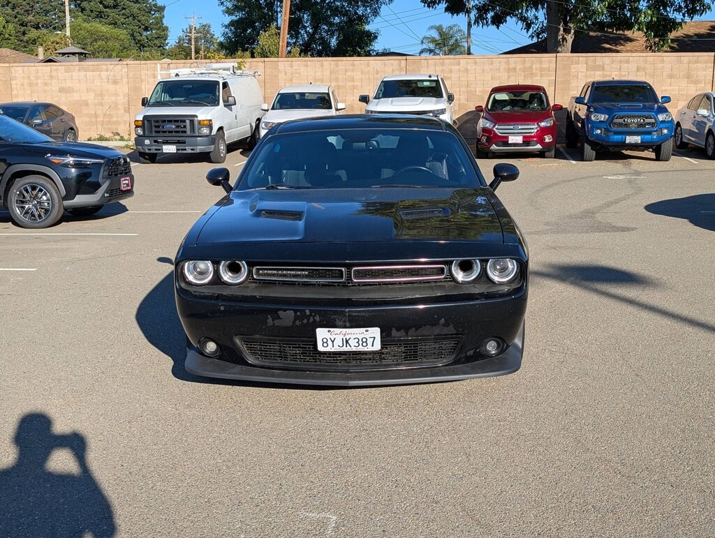 Used 2016 Dodge Challenger SXT Coupe