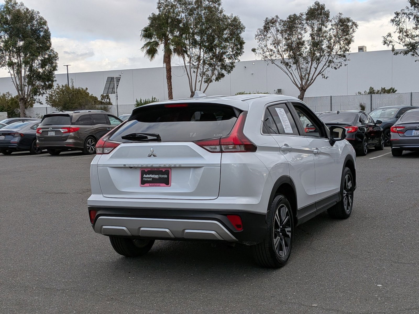 2024 Mitsubishi Eclipse Cross SE photo 5