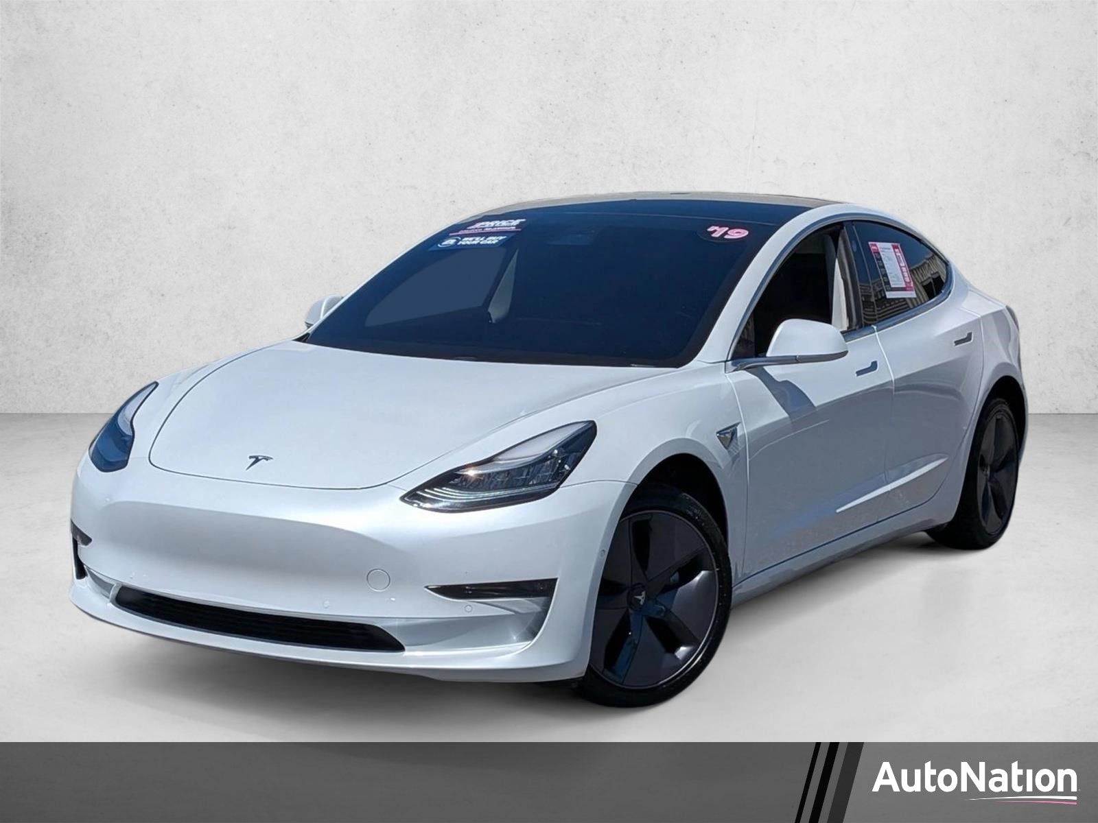 2019 Tesla Model 3 Standard Range's photo