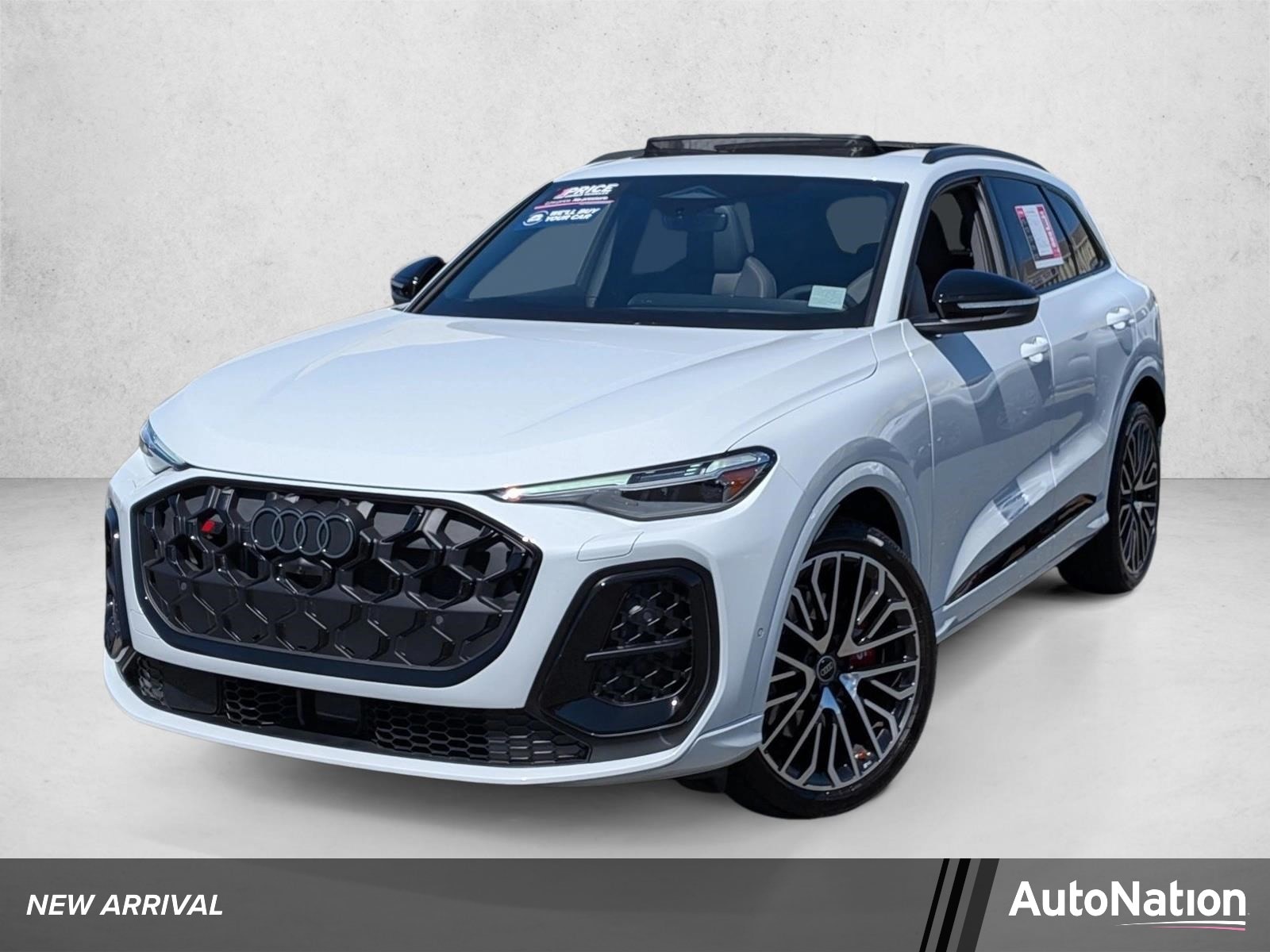 2025 Audi SQ5 Premium Plus's photo