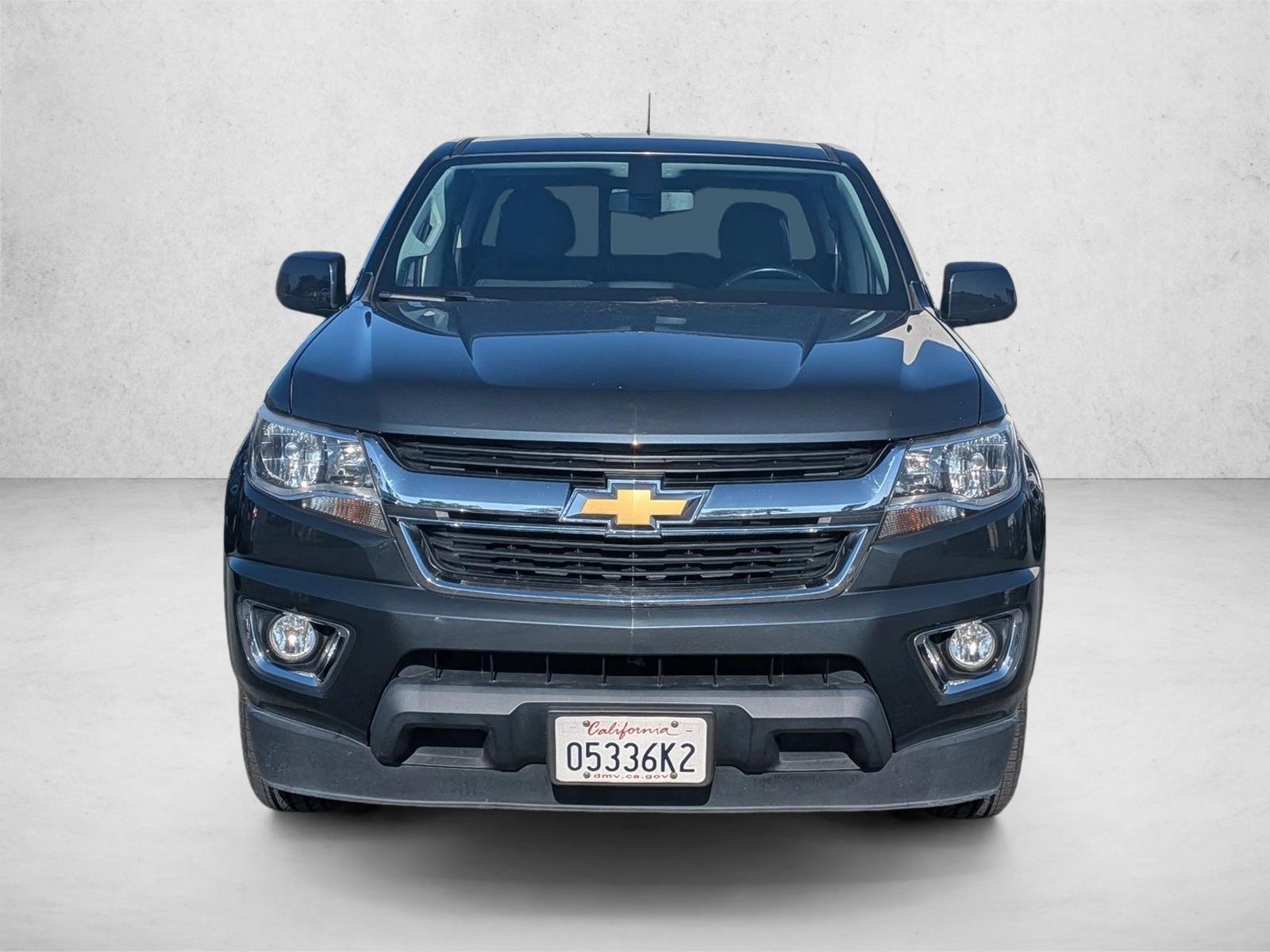 2018 Chevrolet Colorado LT photo 2