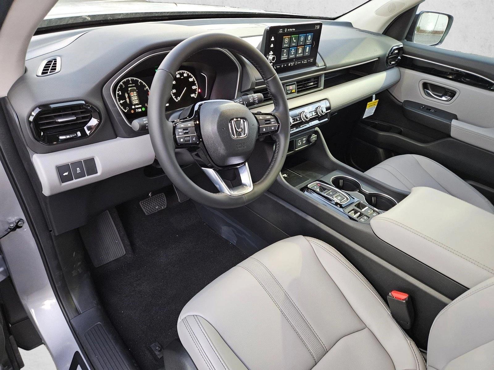 2025 Honda Pilot EX-L - Photo 3