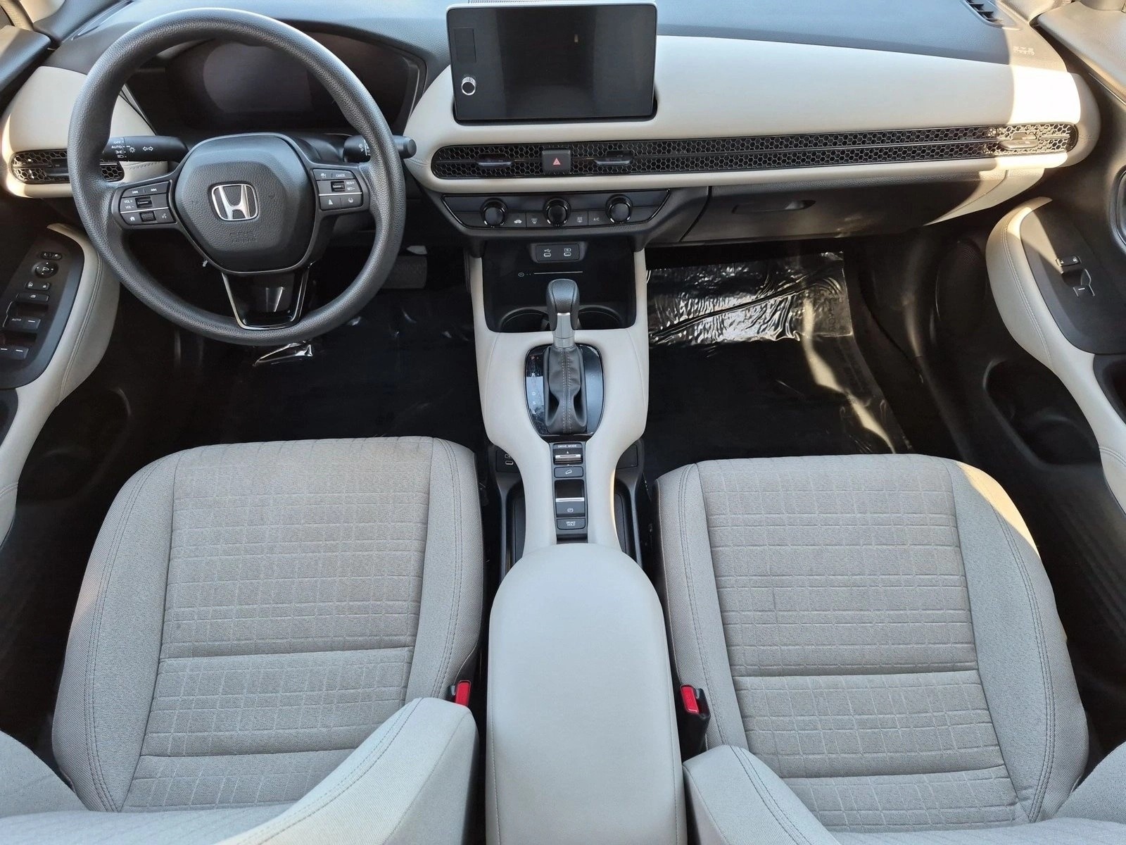 2026 Honda HR-V LX - Photo 16