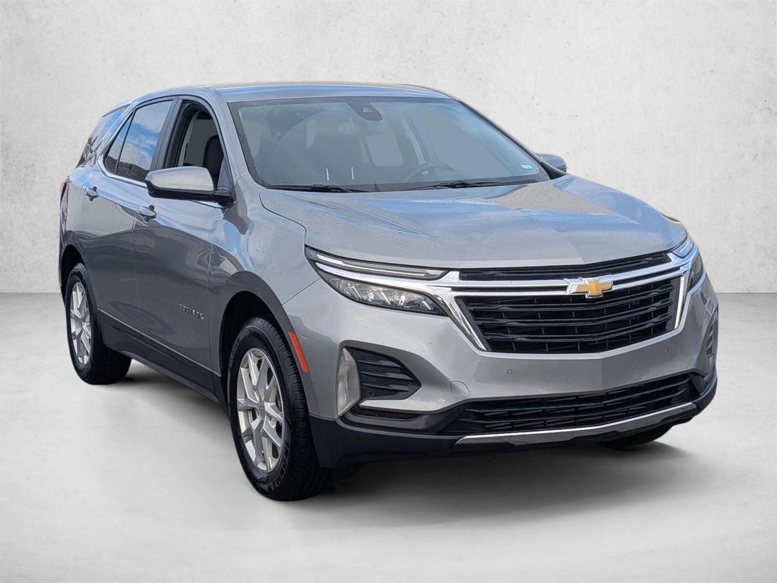 2024 Chevrolet Equinox photo 3