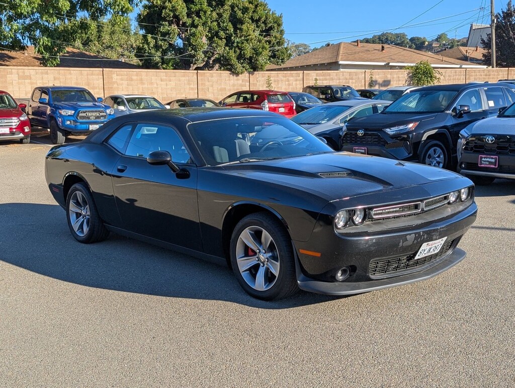 Used 2016 Dodge Challenger SXT Coupe
