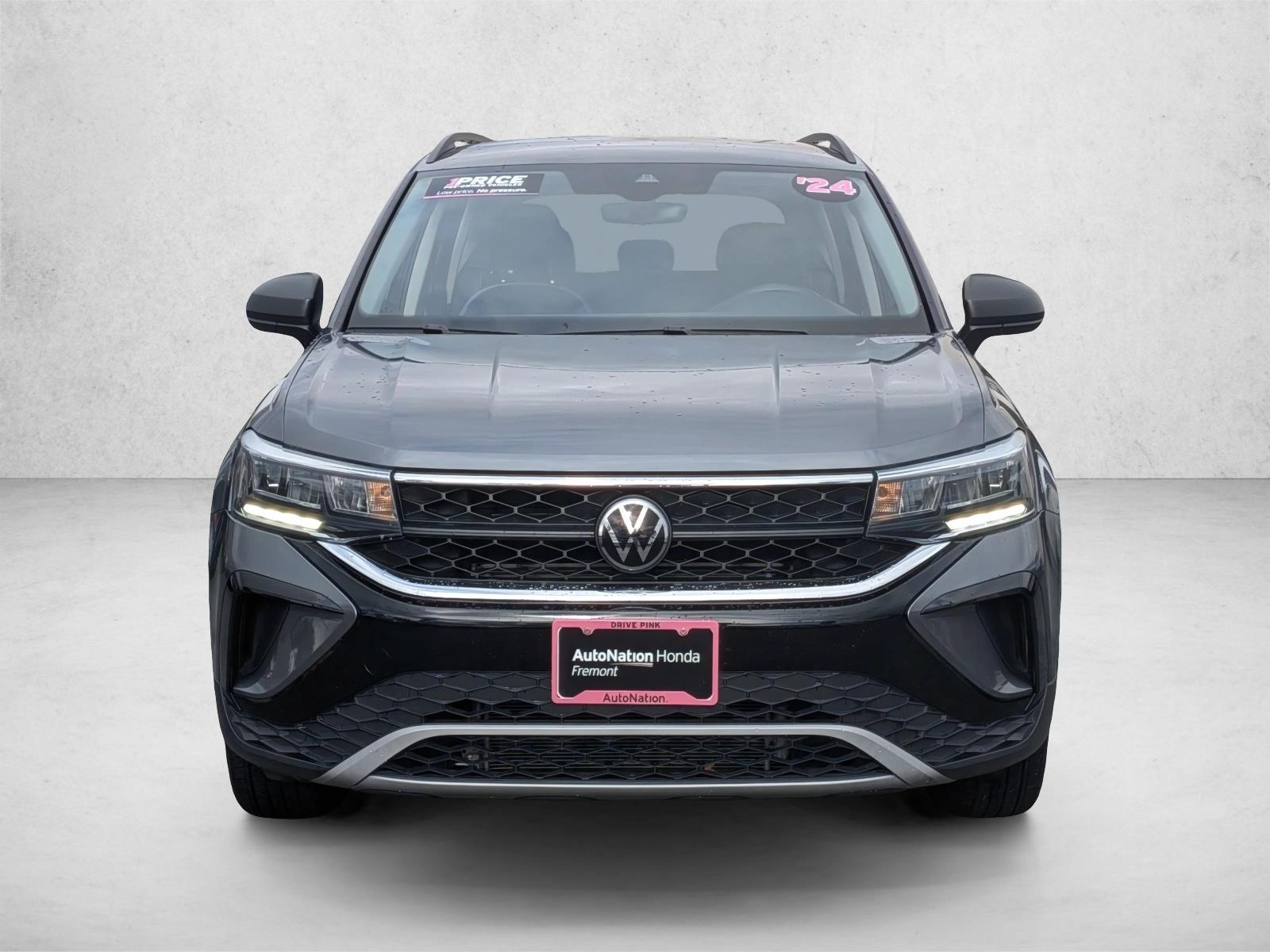 2024 Volkswagen Taos S photo 2