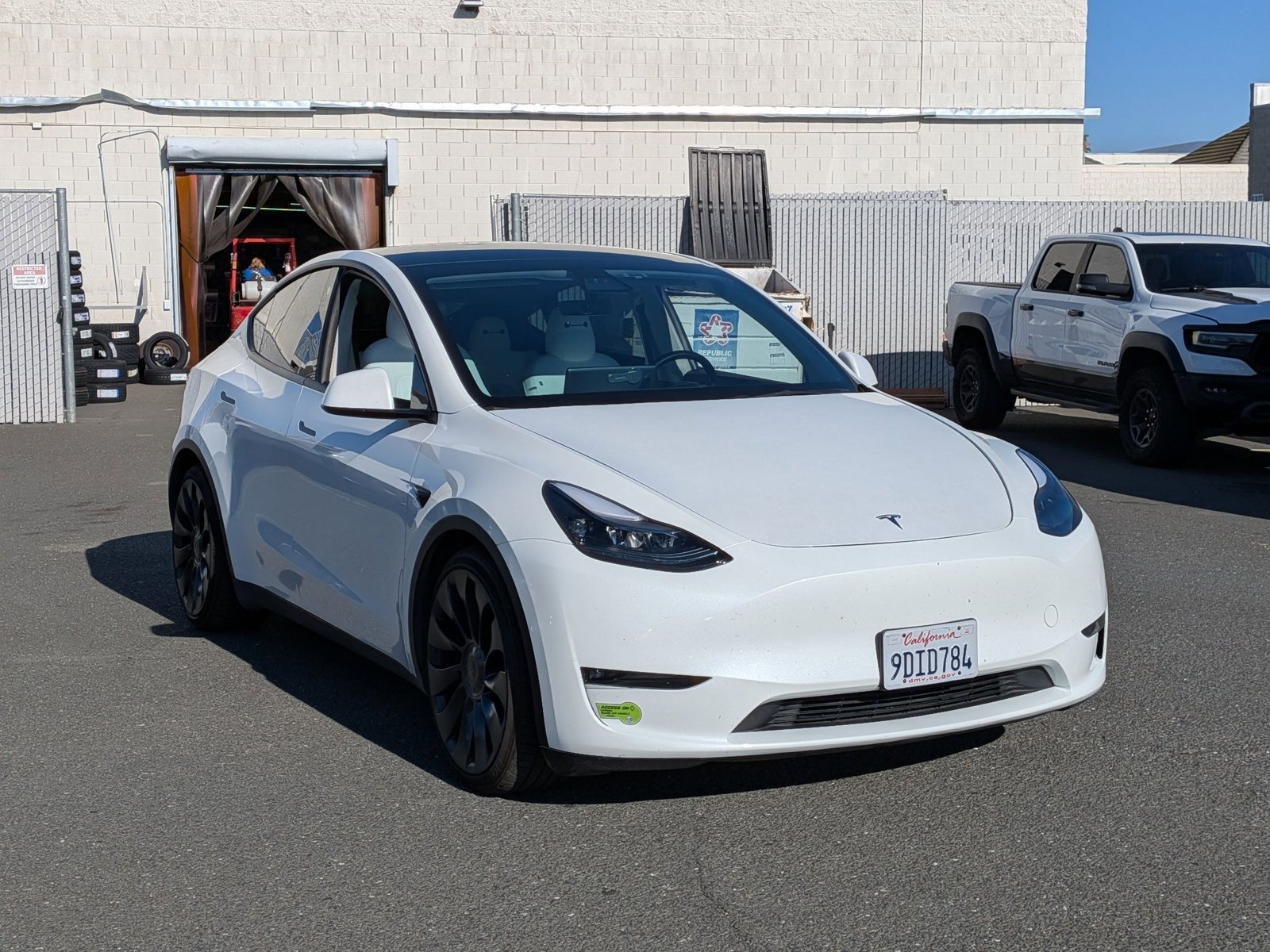 2022 Tesla Model Y Performance photo 3