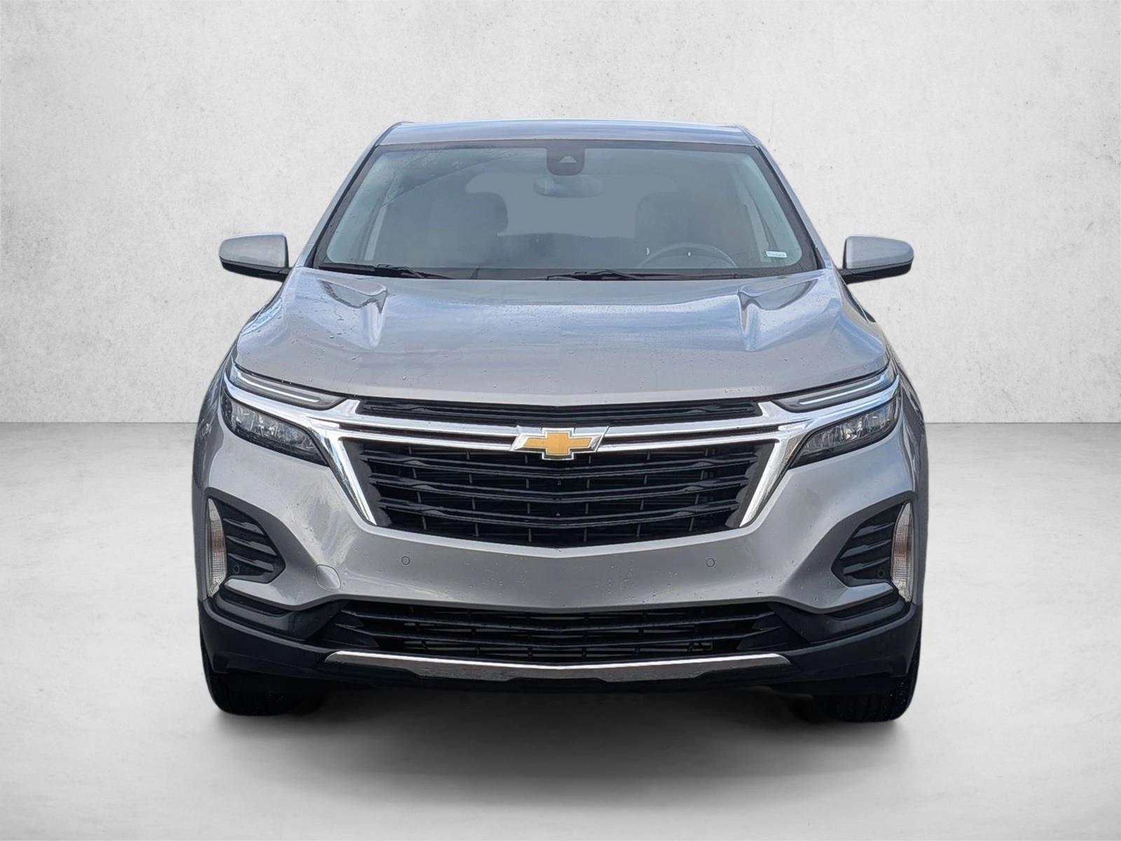 2024 Chevrolet Equinox photo 2