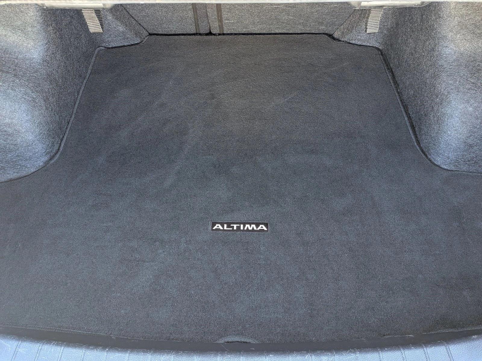 2023 Nissan Altima 2.5 SV photo 6