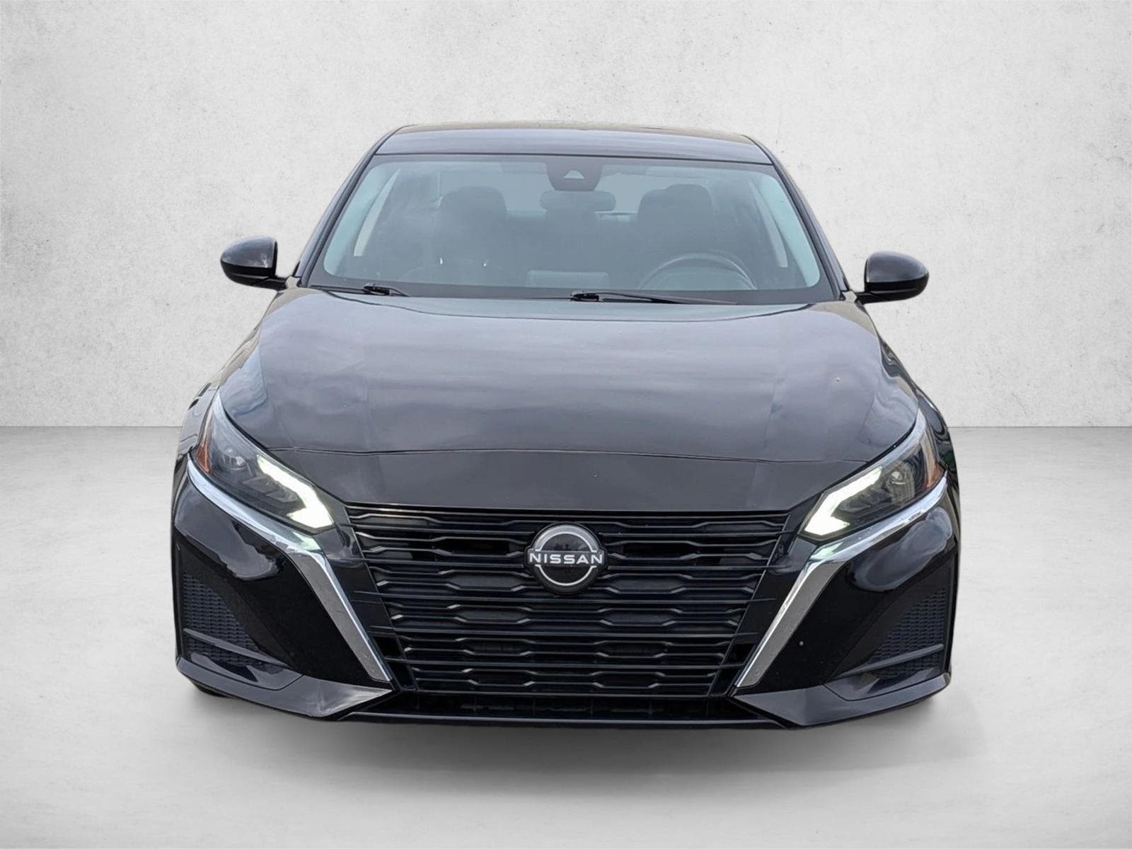 2023 Nissan Altima 2.5 SV photo 2