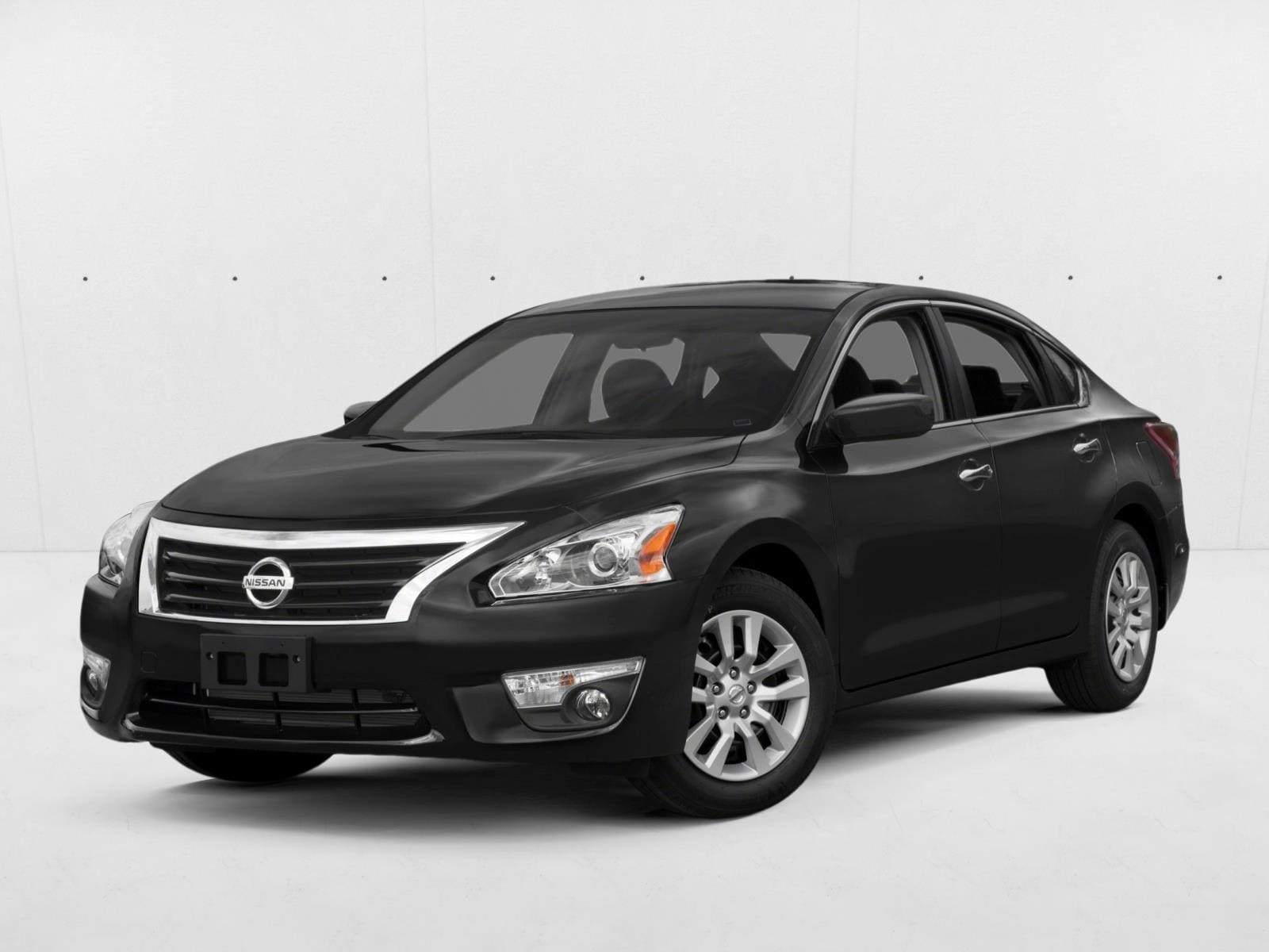 2015 Nissan Altima S's photo