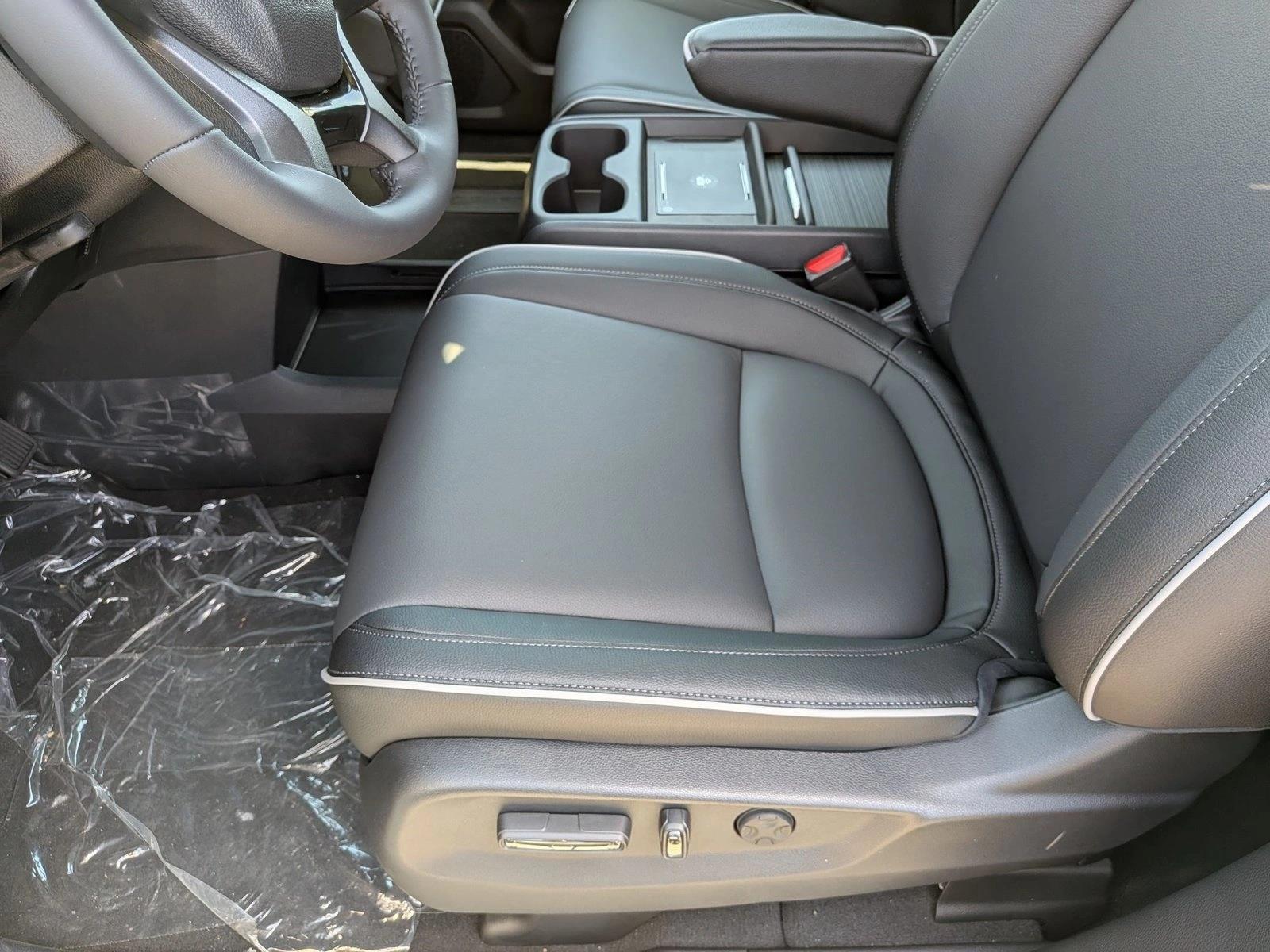 2026 Honda Odyssey Touring - Photo 4