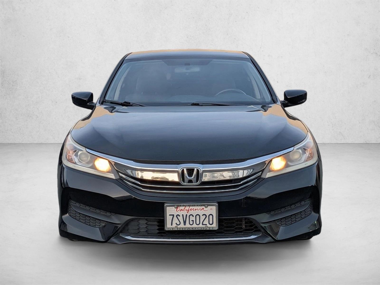 2016 Honda Accord LX photo 2