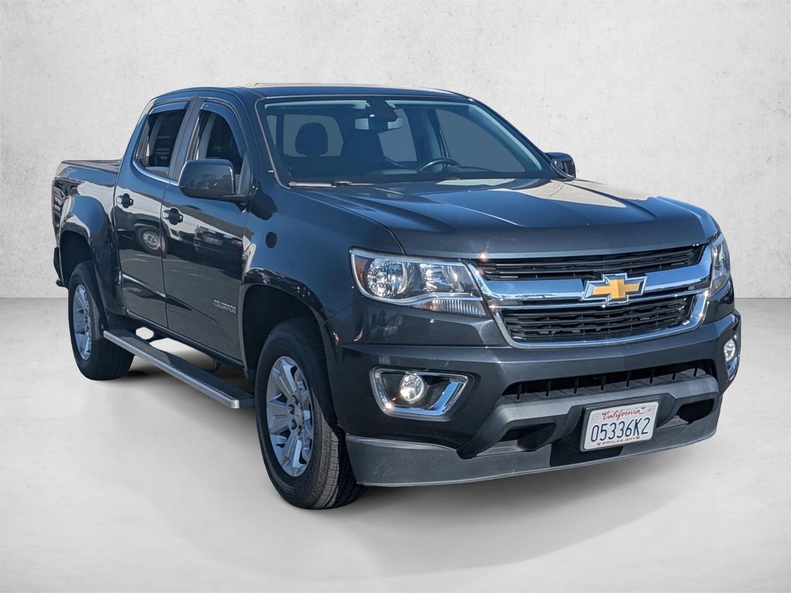 2018 Chevrolet Colorado LT photo 3