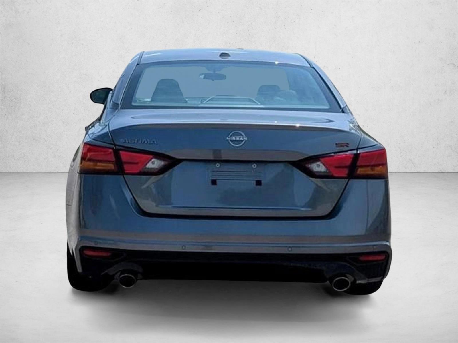 2023 Nissan Altima 2.5 SR photo 4