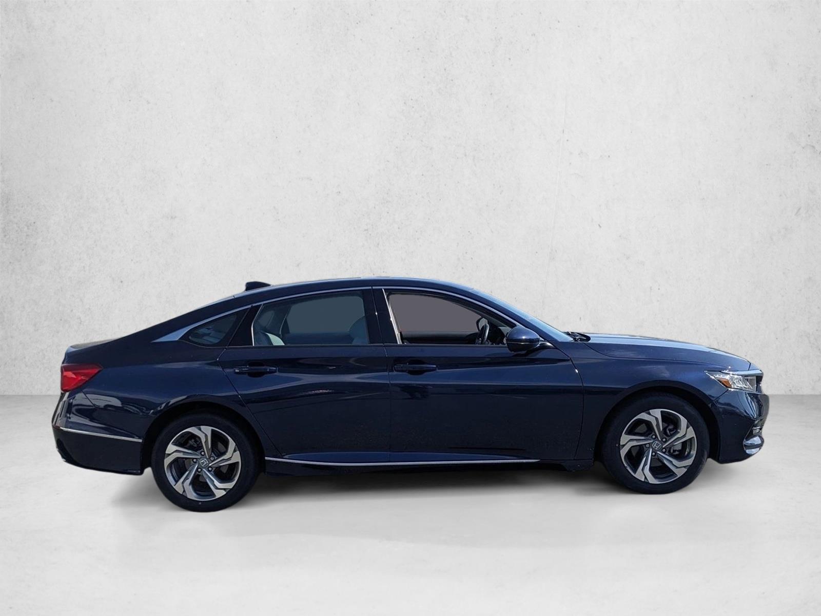 2018 Honda Accord EX-L photo 3