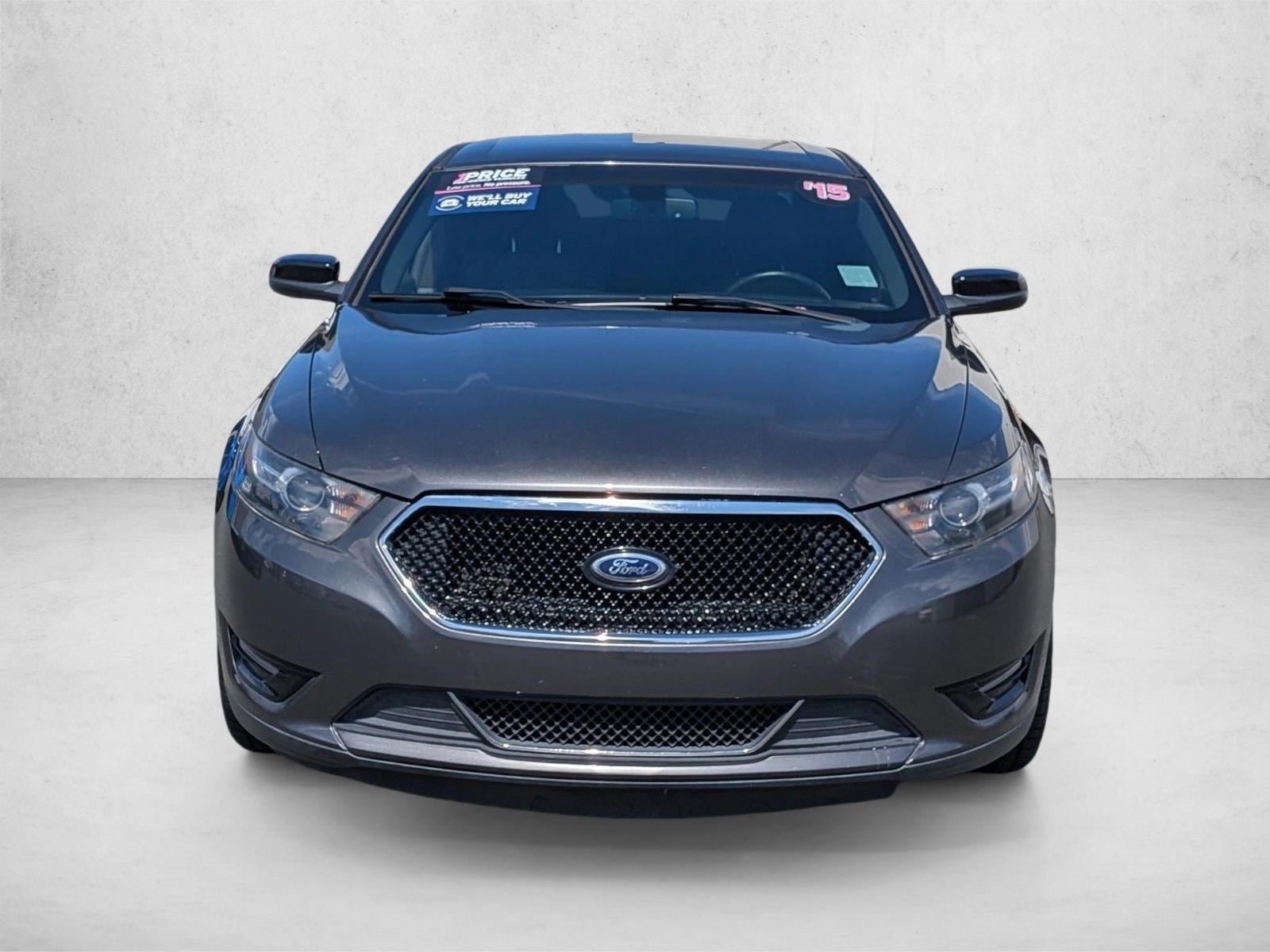 2015 Ford Taurus SHO photo 2