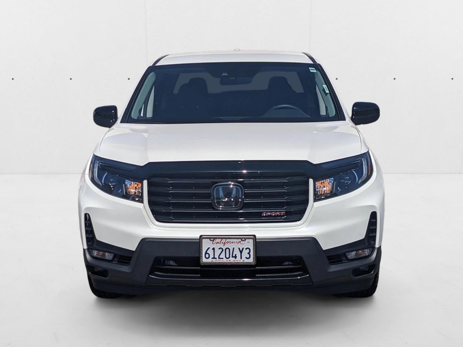 2023 Honda Ridgeline Sport photo 2