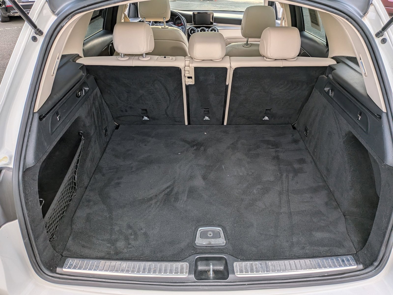 2016 Mercedes-Benz GLC 300 4MATIC photo 5