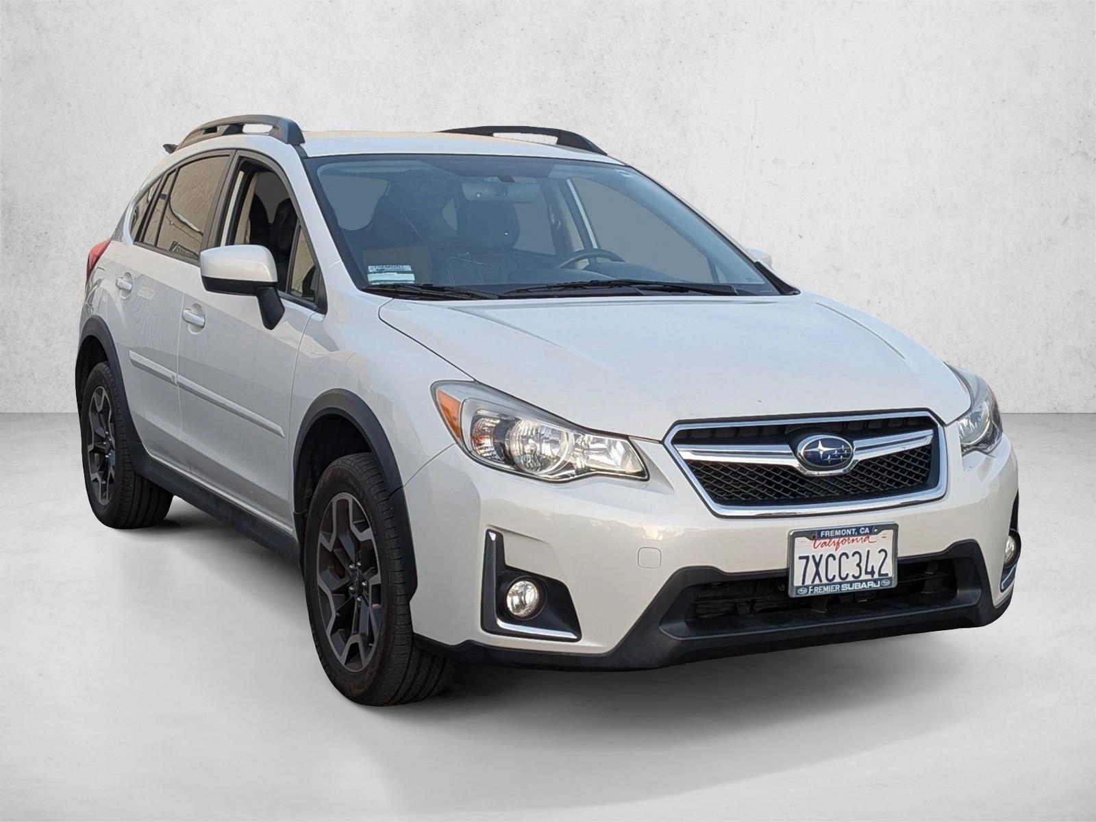 2017 Subaru Crosstrek 2.0i Premium photo 3