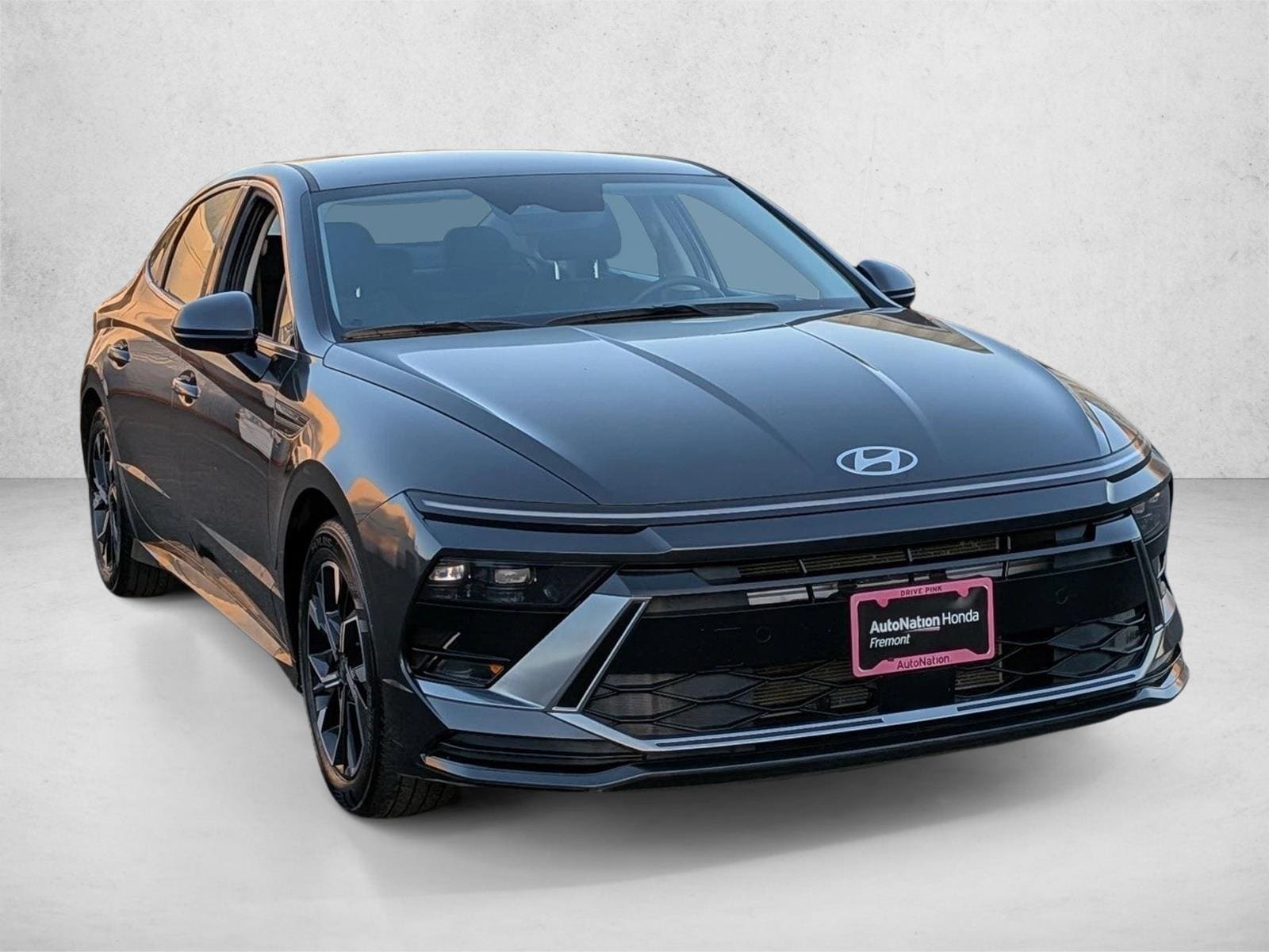 2025 Hyundai Sonata SEL photo 3