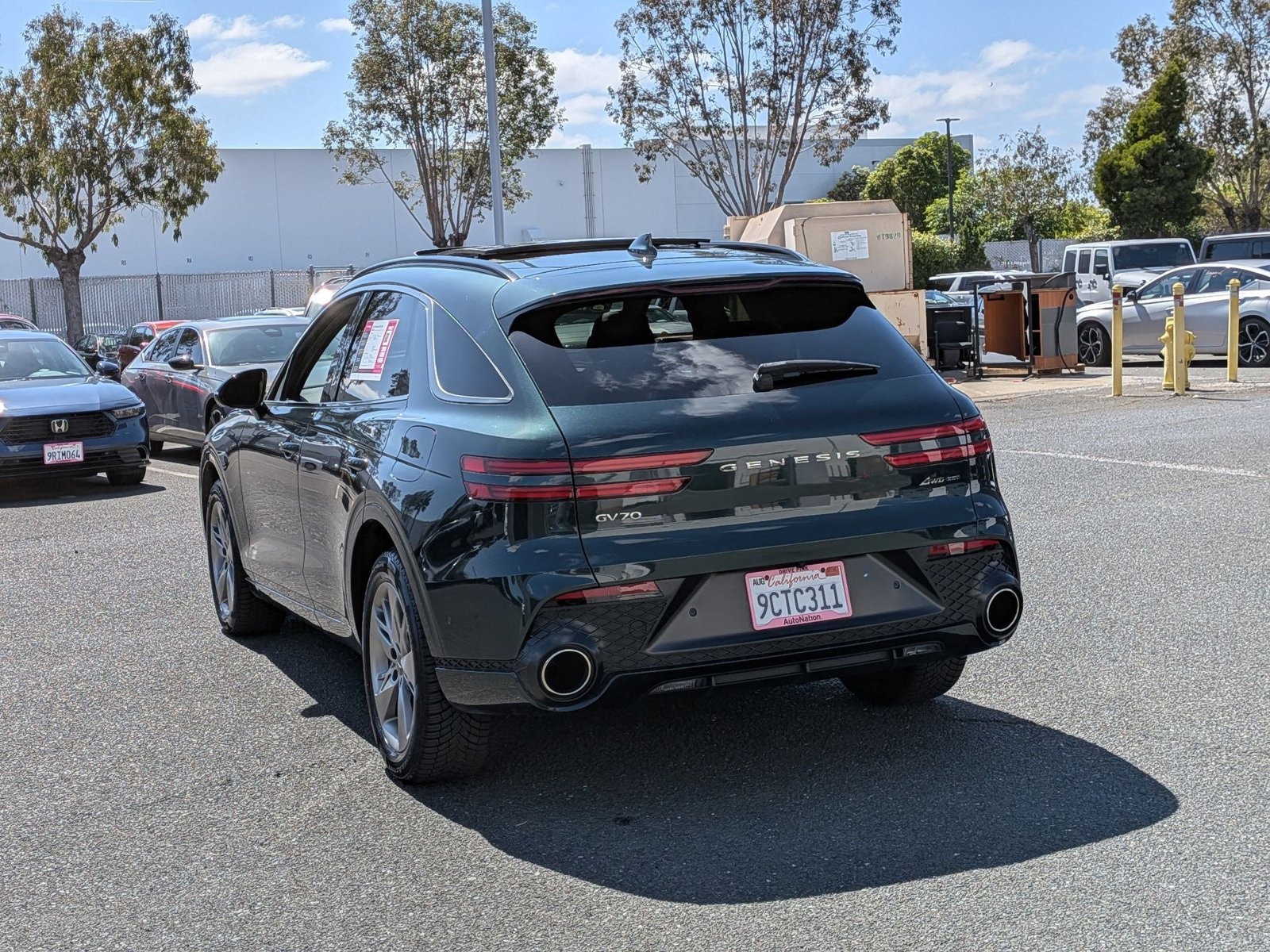 2023 Genesis GV70 3.5T Sport photo 3