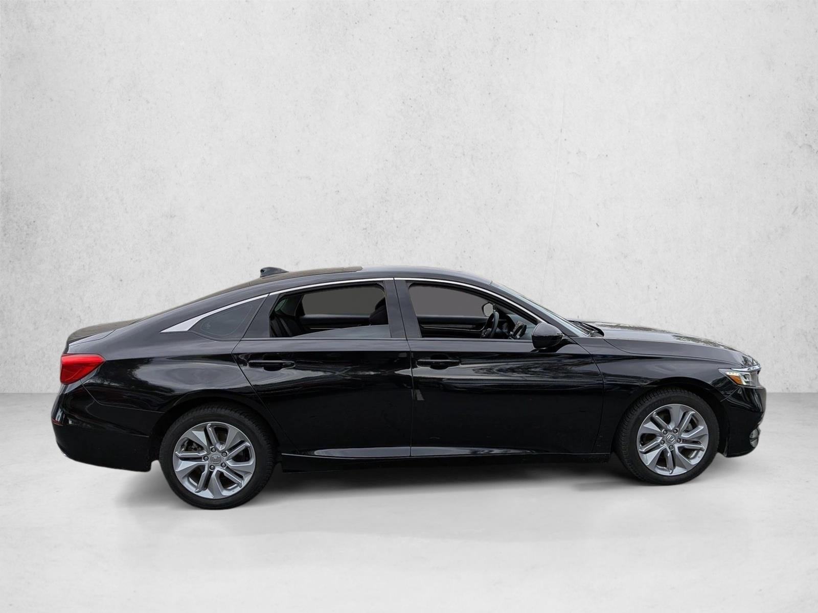 2020 Honda Accord LX 1.5T photo 2