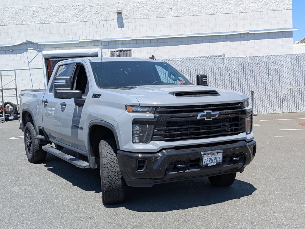 Used 2025 Chevrolet Silverado 2500 HD Custom Truck Crew Cab