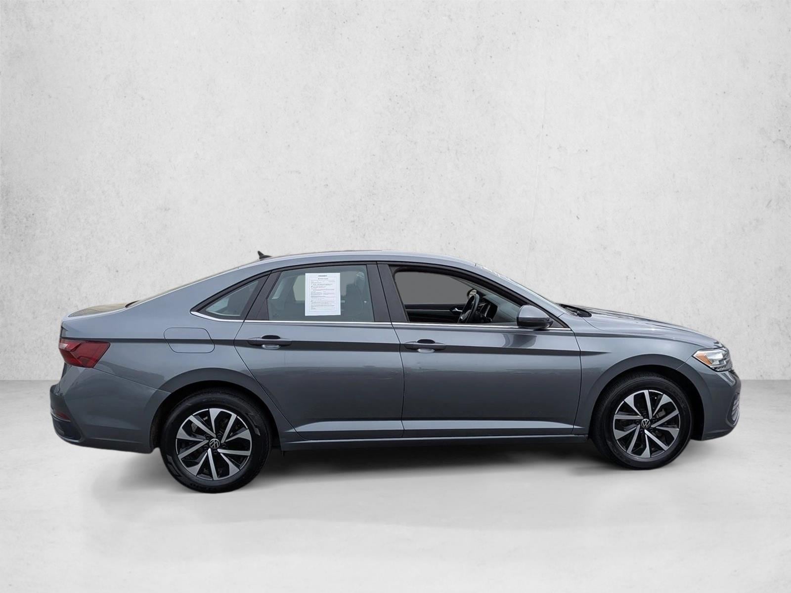 2024 Volkswagen Jetta 1.5T S photo 4