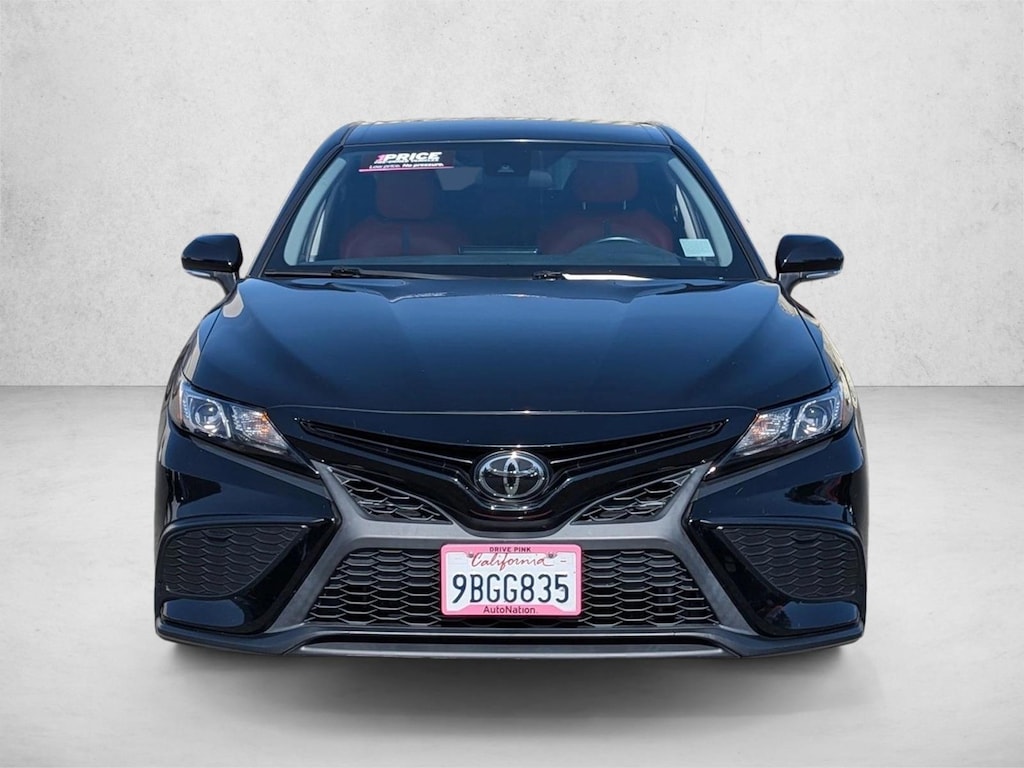 Used 2022 Toyota Camry SE Sedan