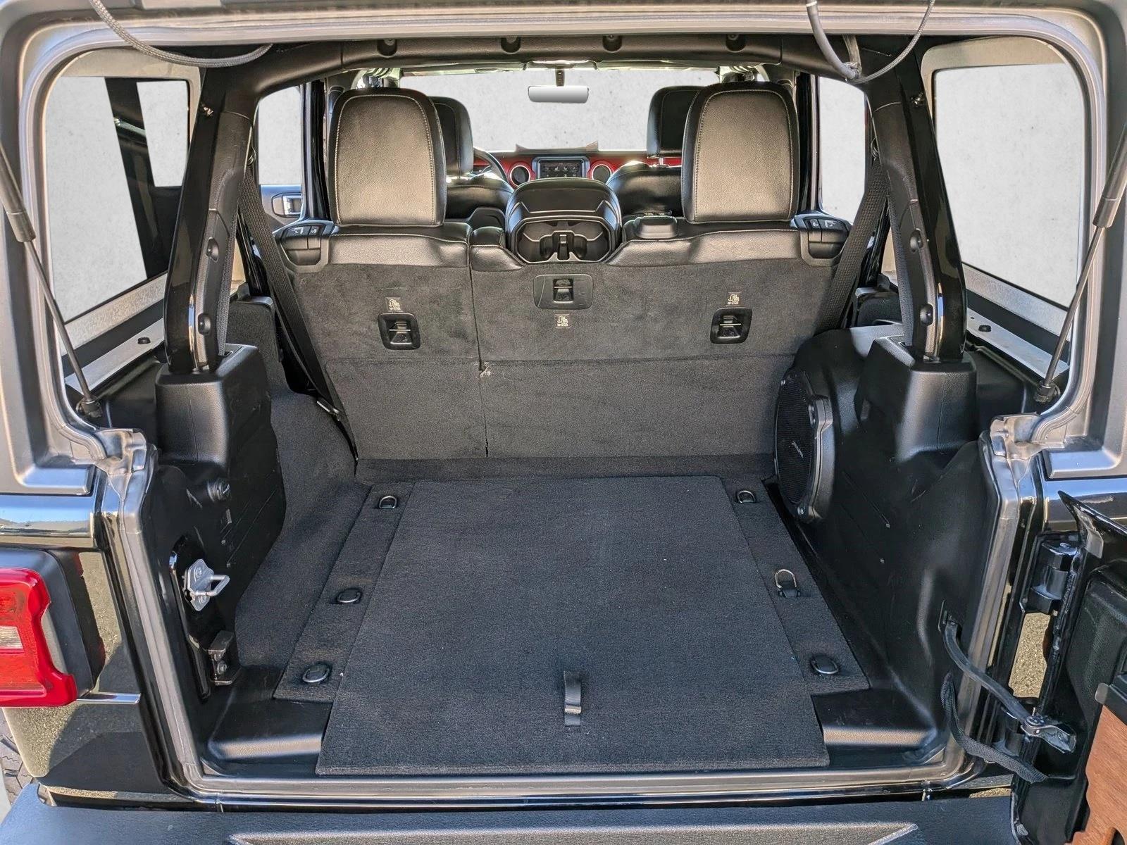 2018 Jeep Wrangler Unlimited Rubicon 4x4 photo 5