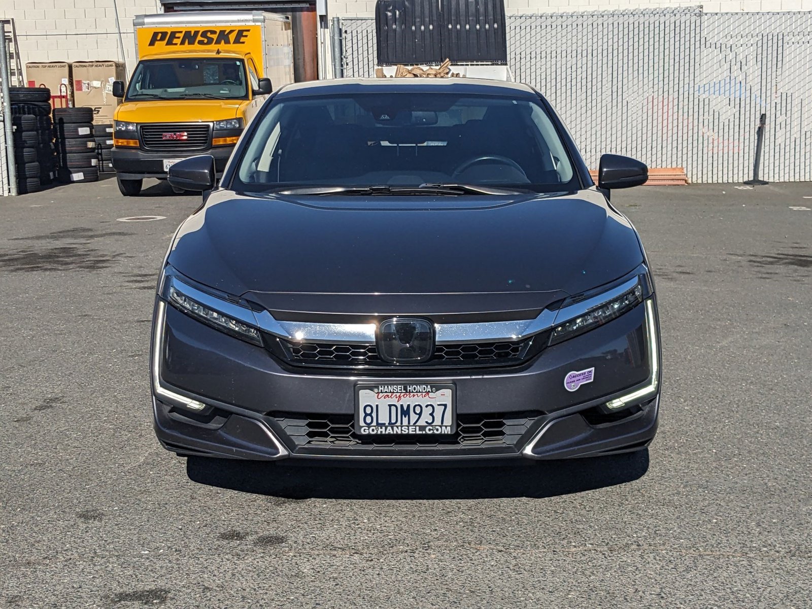 2019 Honda Clarity Plug-In Hybrid Touring photo 2