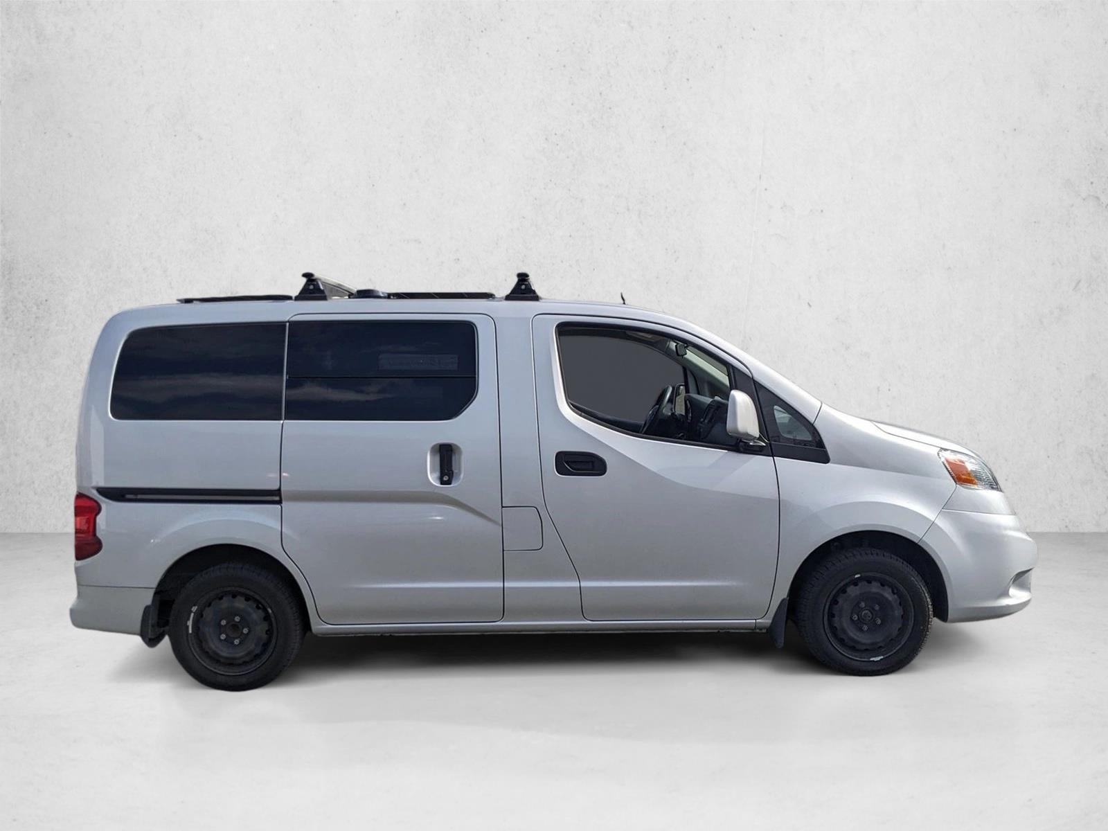 2020 Nissan NV200 SV photo 4