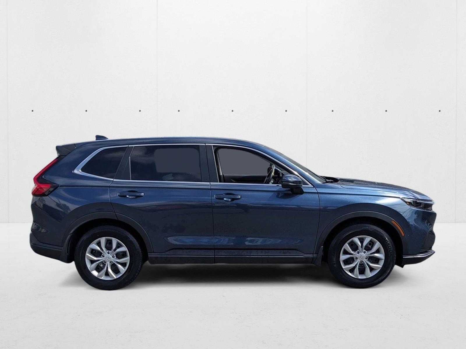 2023 Honda CR-V LX photo 4
