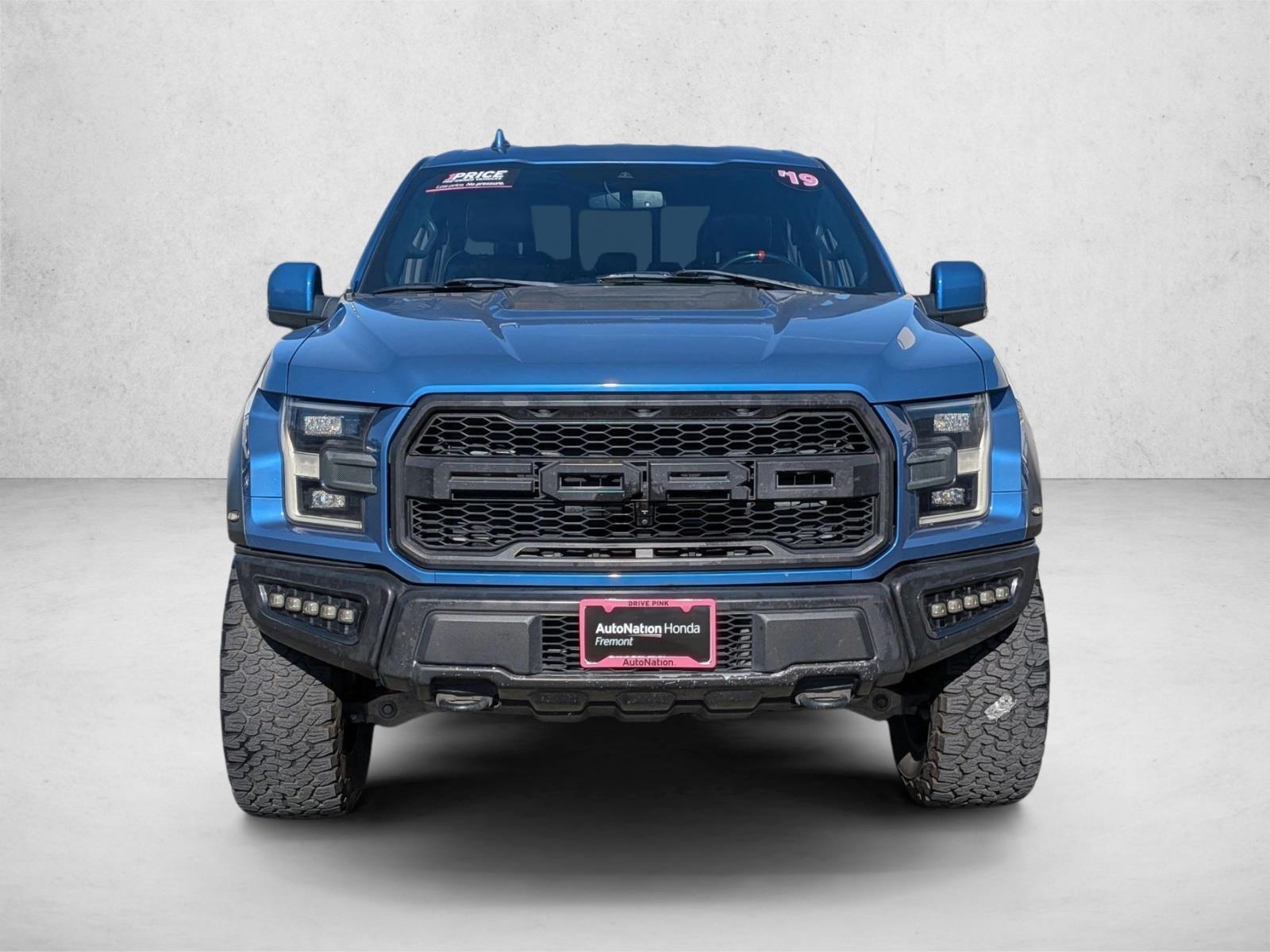 2019 Ford F-150 Raptor photo 2