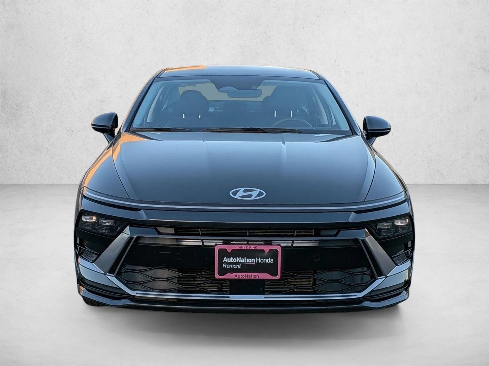 2025 Hyundai Sonata SEL photo 2