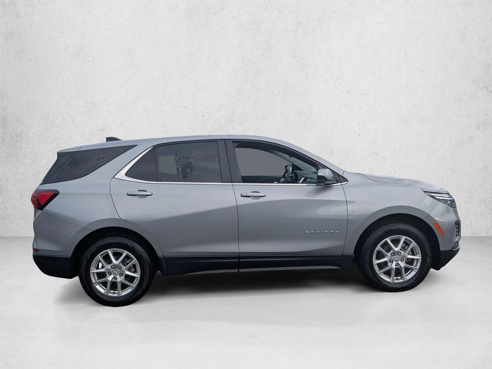 2024 Chevrolet Equinox photo 4