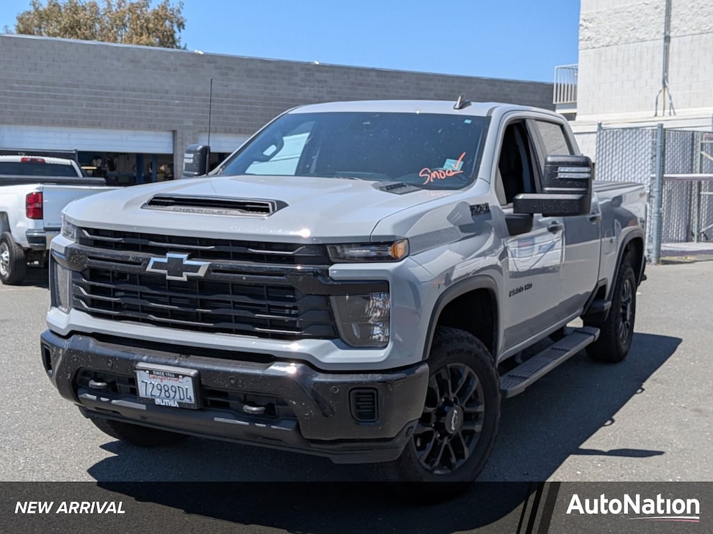 Used 2025 Chevrolet Silverado 2500 HD Custom Truck Crew Cab