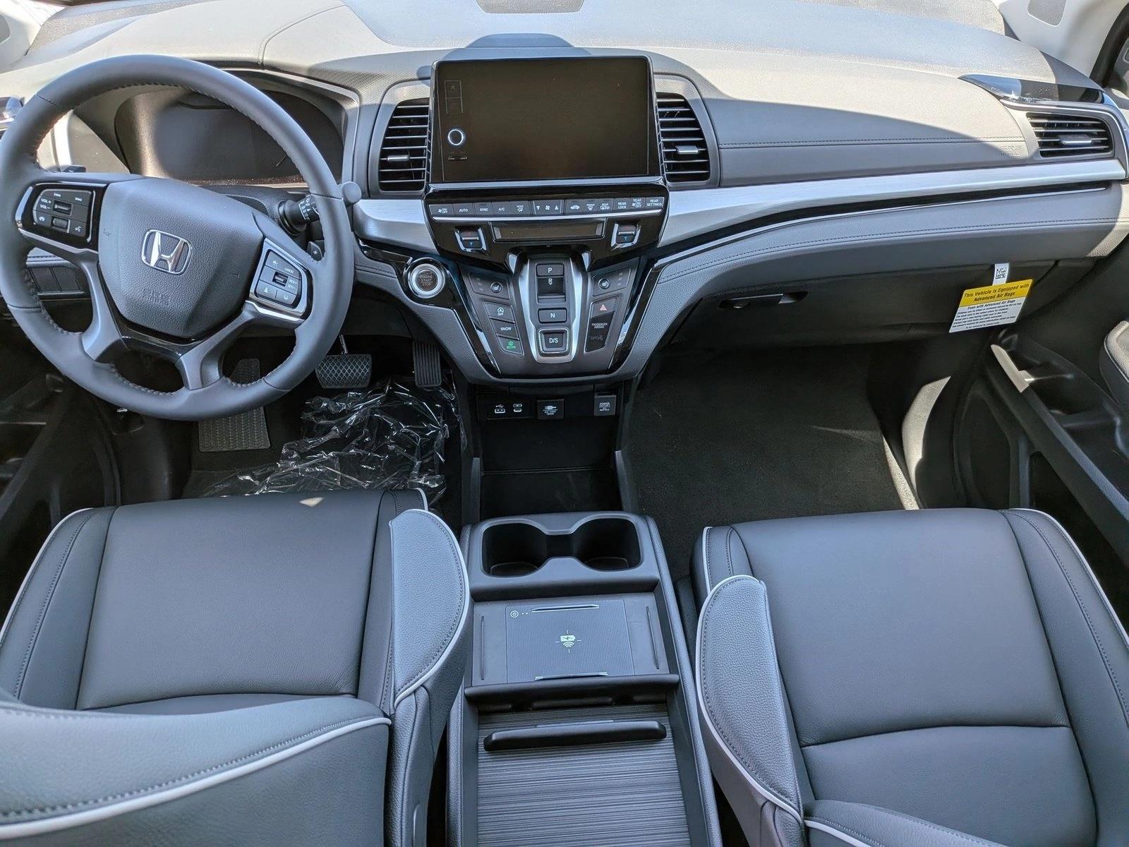 2026 Honda Odyssey Touring - Photo 13