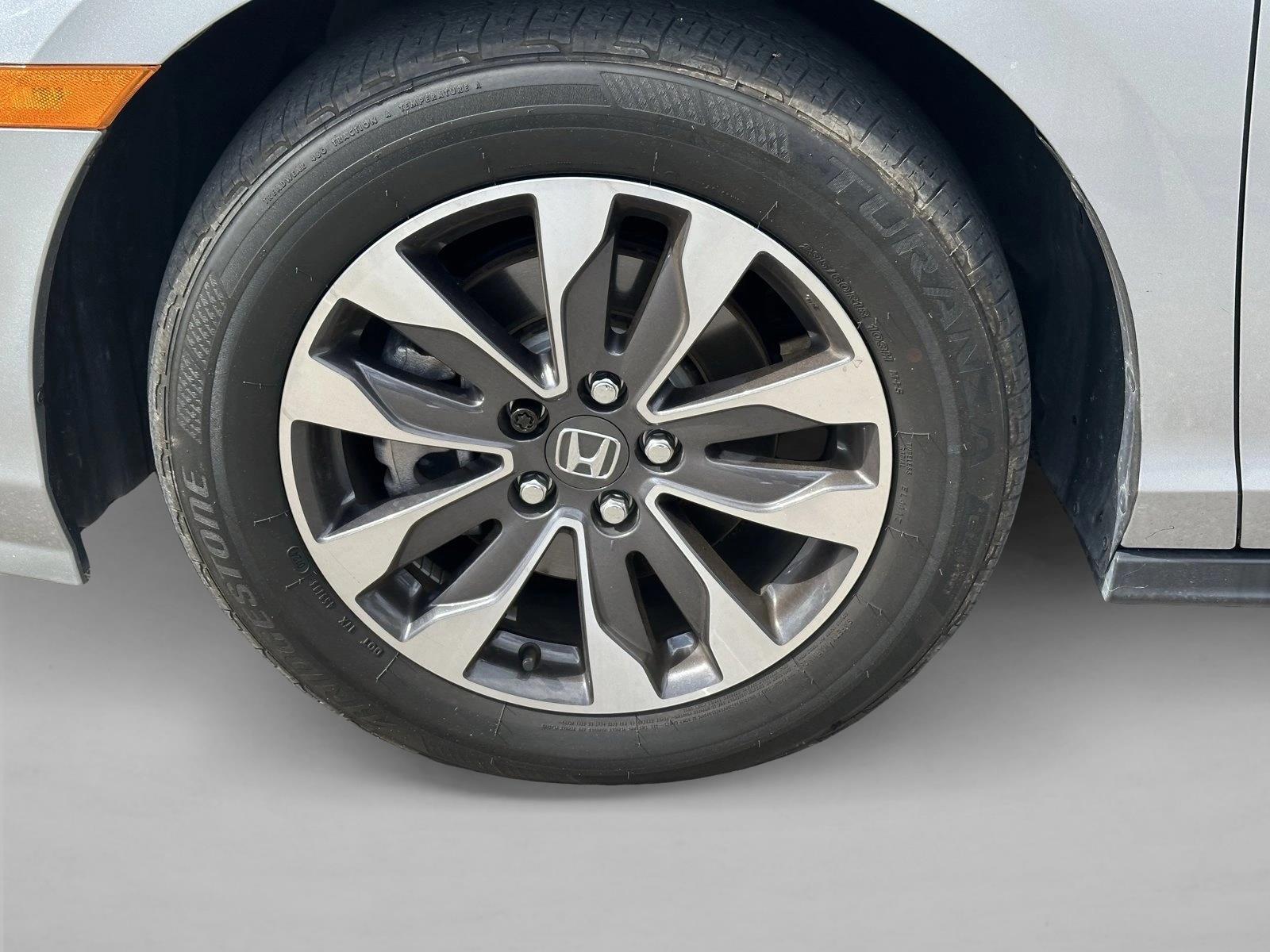 2024 Honda Odyssey EX-L - Photo 29