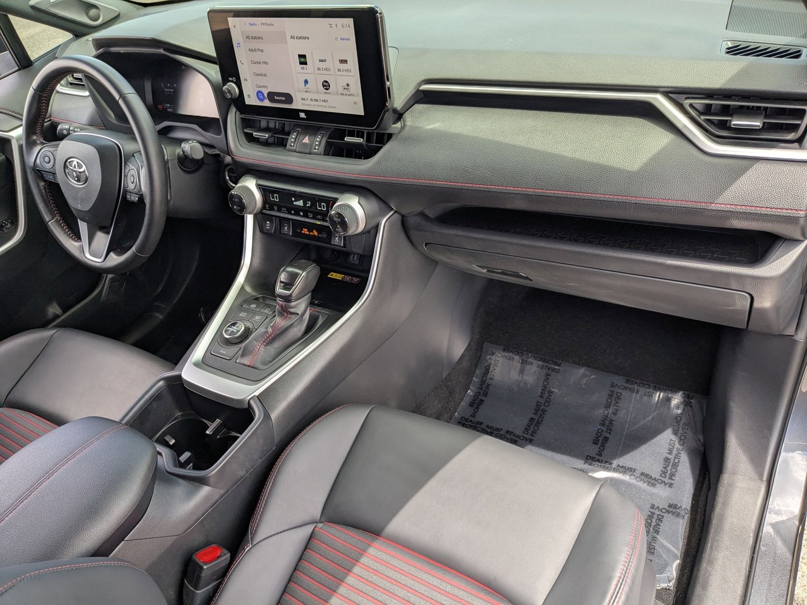 2023 Toyota RAV4 XSE - Photo 19