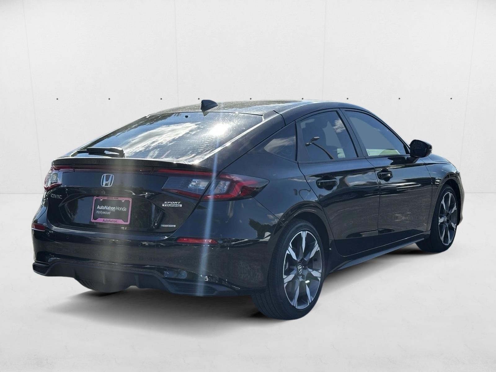 2025 Honda Civic Hatchback Hybrid Sport Touring photo 2