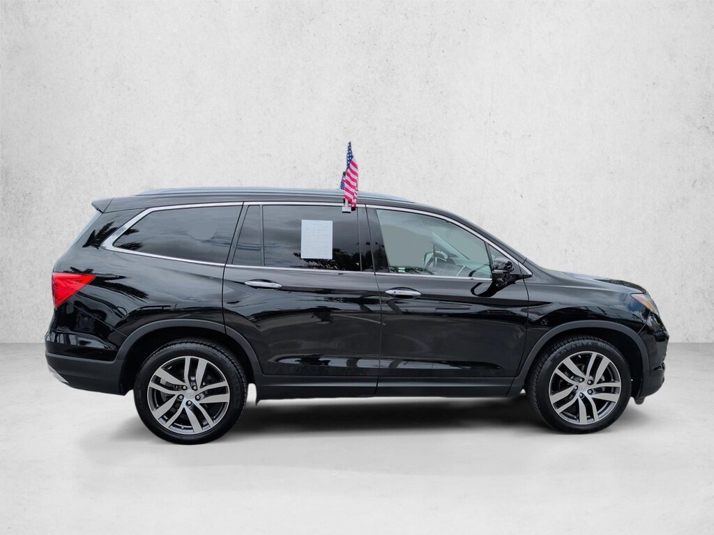 Used 2016 Honda Pilot Touring AWD SUV