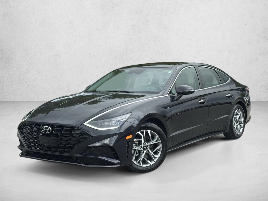 Used 2023 Hyundai Sonata SEL Sedan