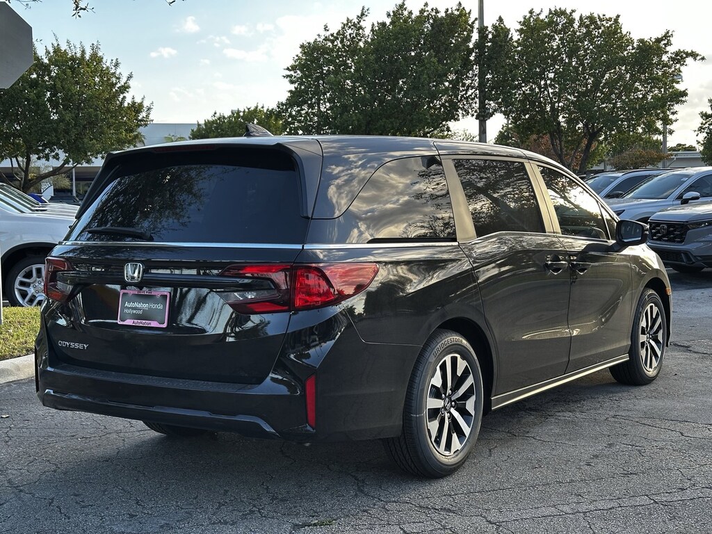 New 2026 Honda Odyssey EX-L Van Passenger